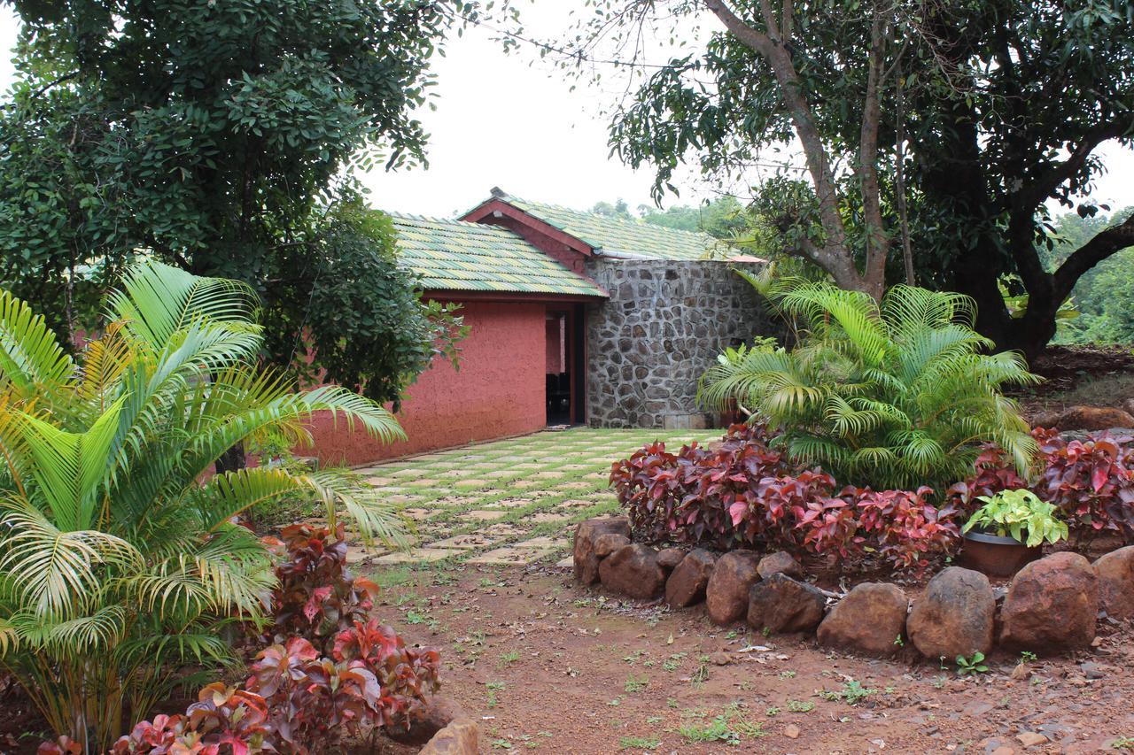 Cherilyn Monta Resort - Ratnagiri Vatul Exteriér fotografie