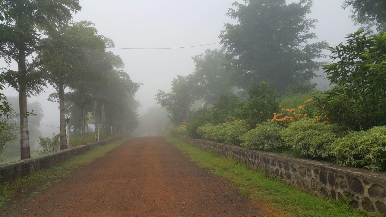 Cherilyn Monta Resort - Ratnagiri Vatul Exteriér fotografie