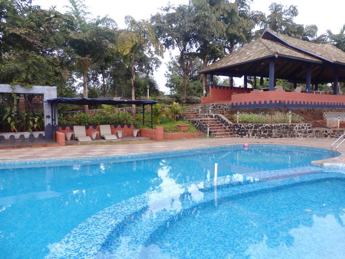 Cherilyn Monta Resort - Ratnagiri Vatul Exteriér fotografie